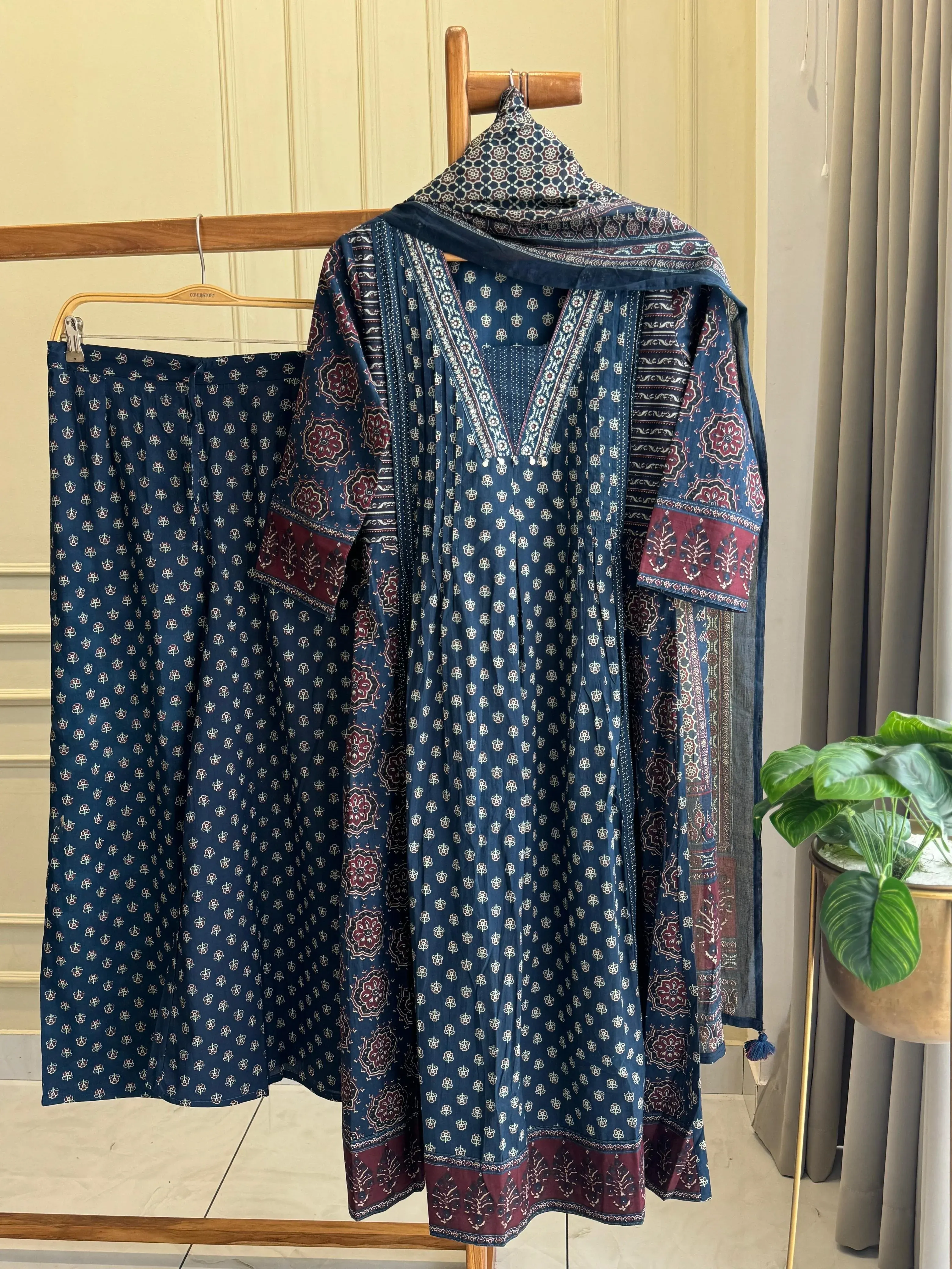 Women’s Navy Blue Printed Kurta Set with Dupatta